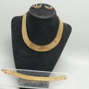Bond Boyd Matching Necklace Bracelet and Earrings Set Gold Tone VTG Curb Chain